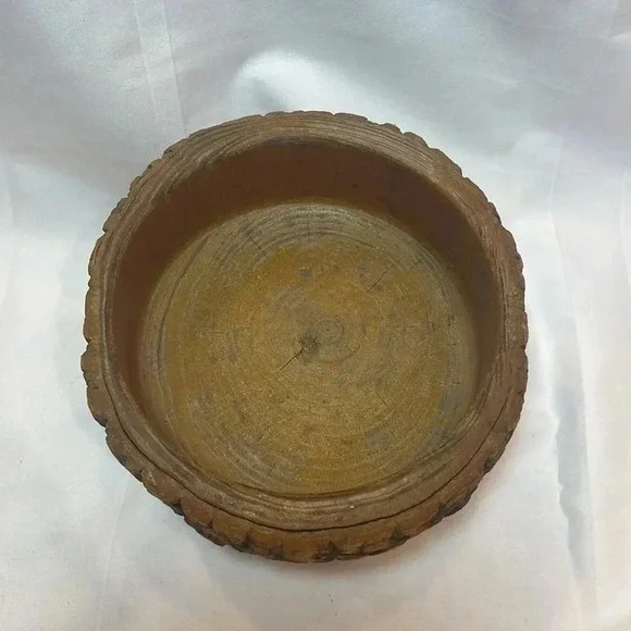 Vintage Wood Tree Bark Nut Bowl with Legs - Picture 2 of 4
